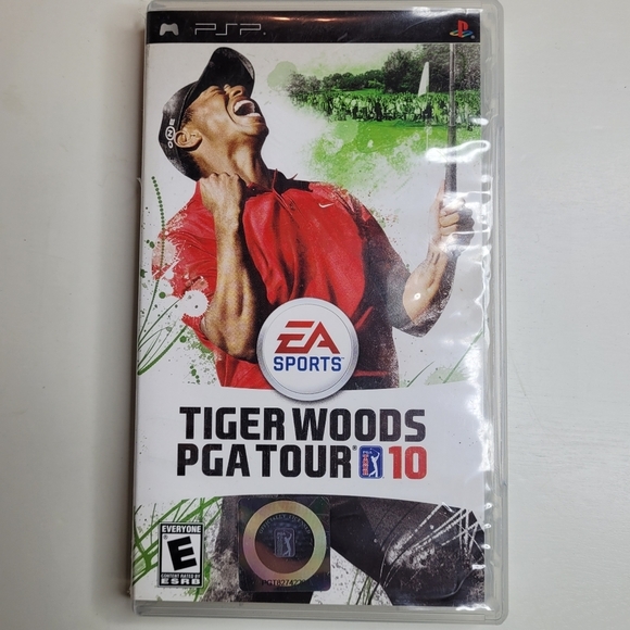 Playstation PSP Tiger Woods PGA Tour 10 Used Video Game - Picture 2 of 5